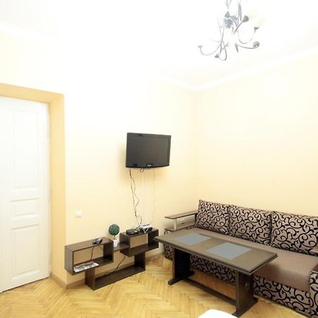 "Deluxe Apartments" K 45 - 1128 Lviv Kültér fotó