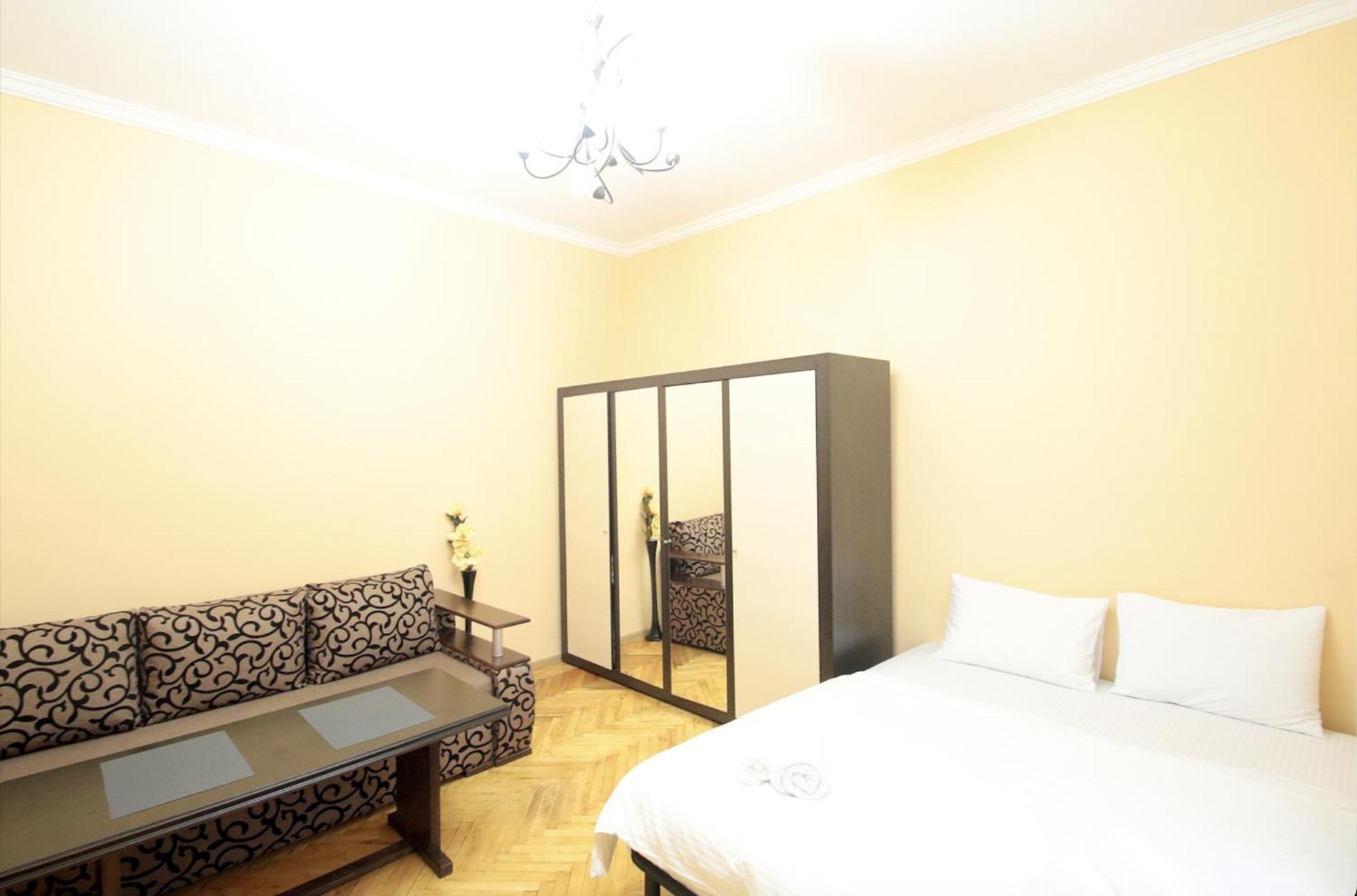 "Deluxe Apartments" K 45 - 1128 Lviv Kültér fotó